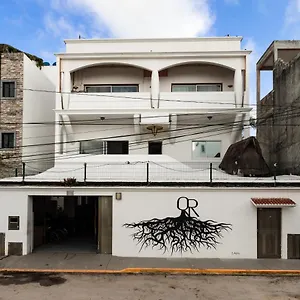 https://quintana-roots-hostel.tulum-hotels.net