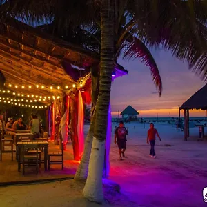 Cabanas Casa Maya Frente Al Mar Isla Holbox